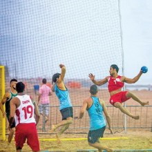 Сетка защитная за воротами для пляжного гандбола